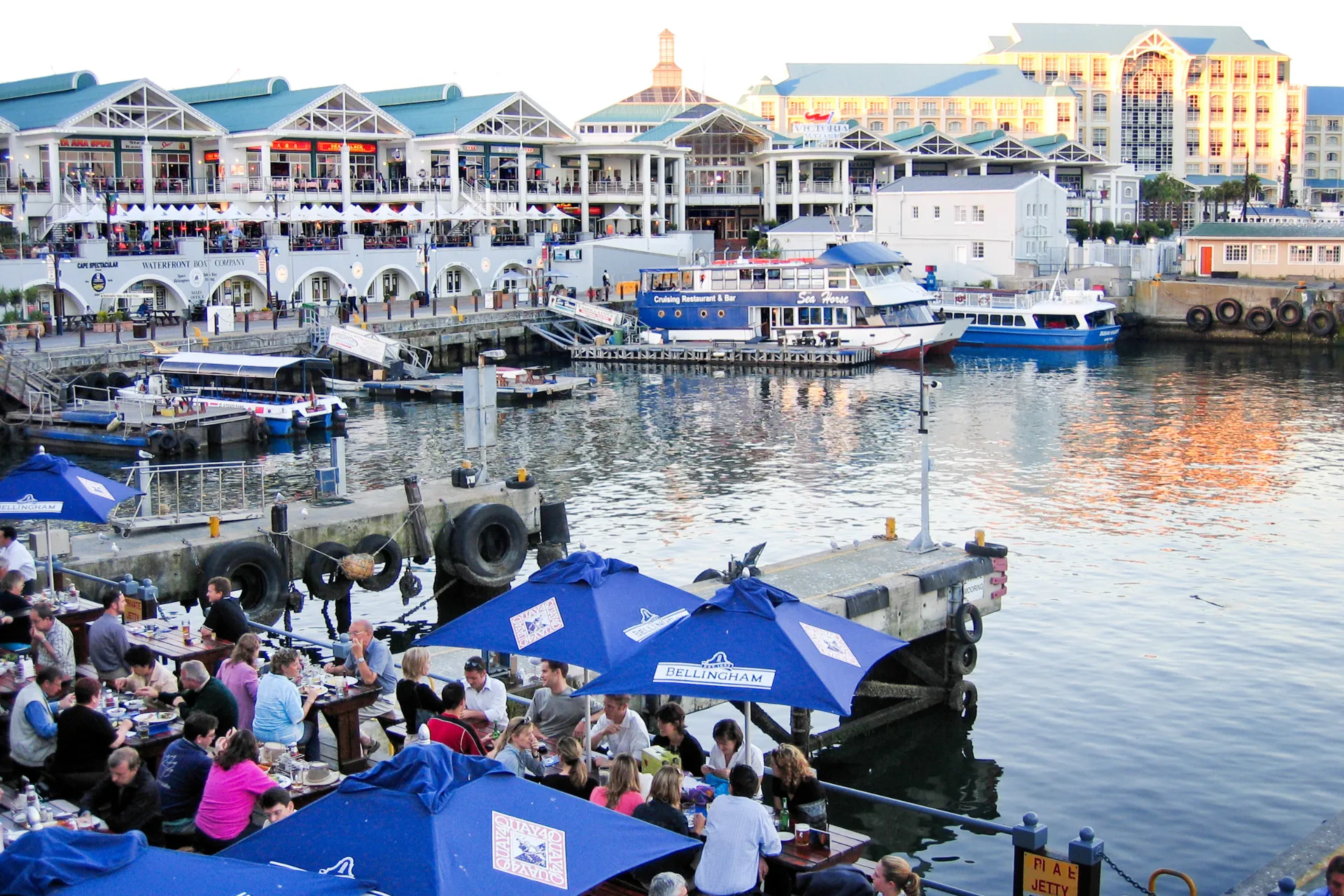 Victoria &amp; Alfred Waterfront z portem, sklepami i restauracjami