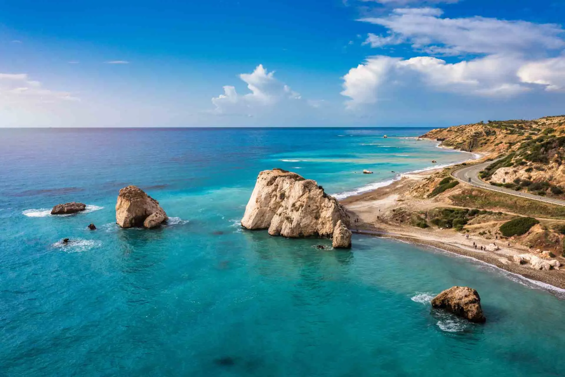 Skała Afrodyty, gdzie według mitu wynurzyła się z morskiej piany