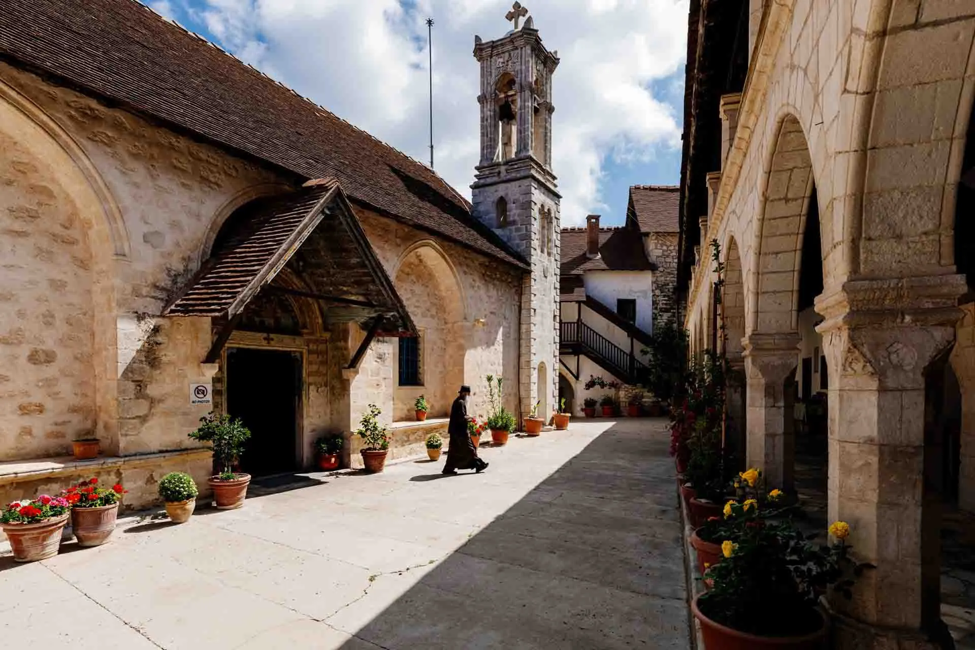 Klasztor Kykkos (Panagia tou Kykkou) jest jednym z najbogatszych i najważniejszych klasztorów na Cyprze