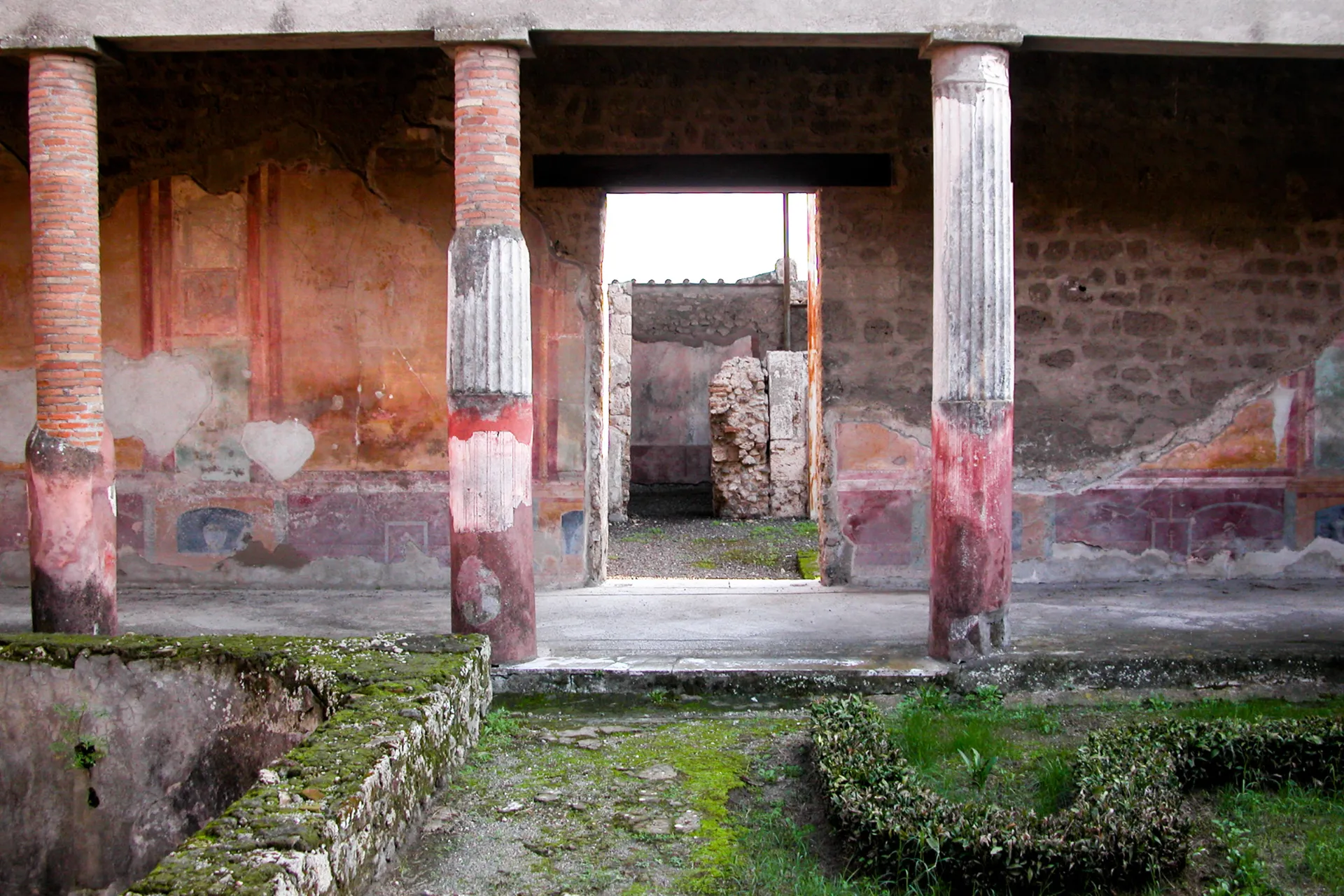 Łaźnie (termy) w ruinach Pompejów