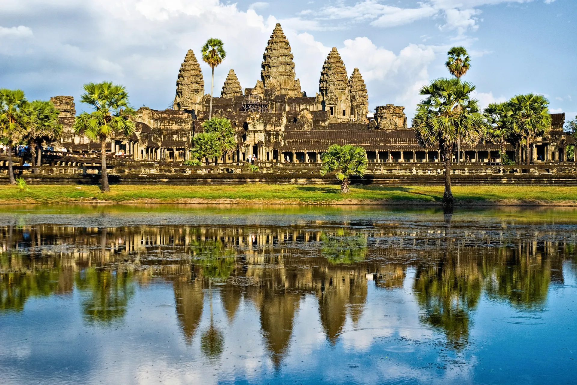 Zdumiewająca świątynia Angkor Wat Zdumiewająca świątynia Angkor Wat