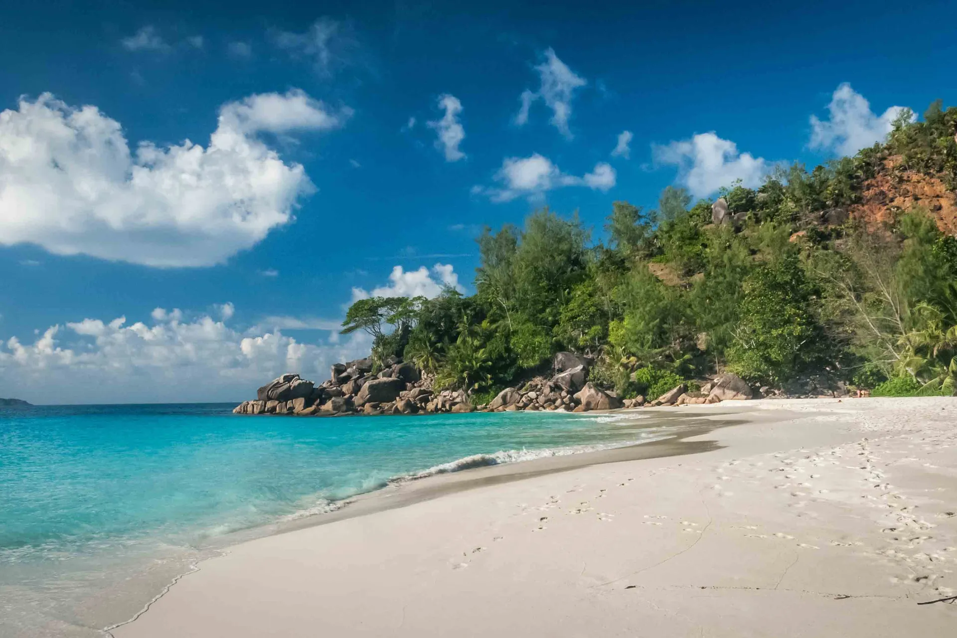 Jeszcze więcej słońca, plaży i morza