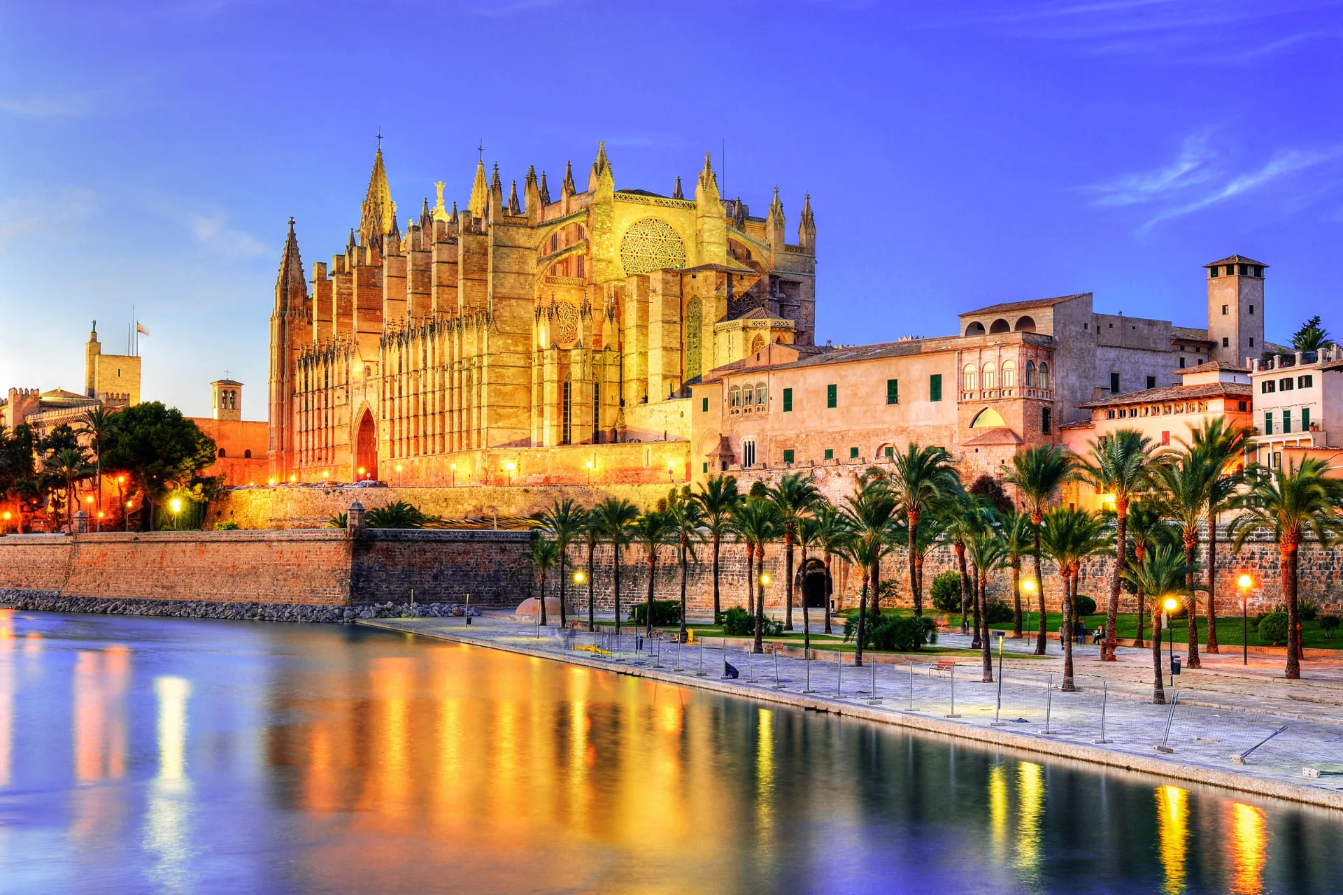 Gotycka katedra, La Seu w Palmie, została poświęcona w 1601 Gotycka katedra, La Seu w Palmie, została poświęcona w 1601