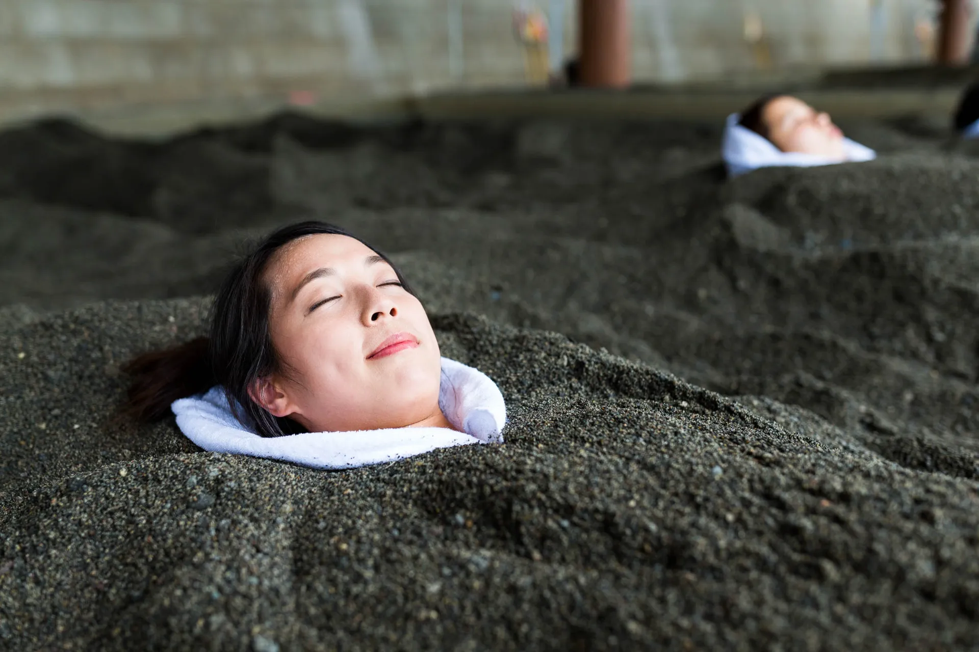 Kąpiel w gorącym piasku w Ibusuki Kąpiel w gorącym piasku w Ibusuki