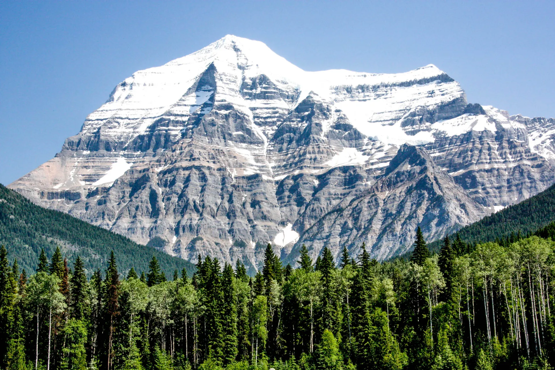 Mount Robson w Parku Narodowym Jasper Mount Robson w Parku Narodowym Jasper