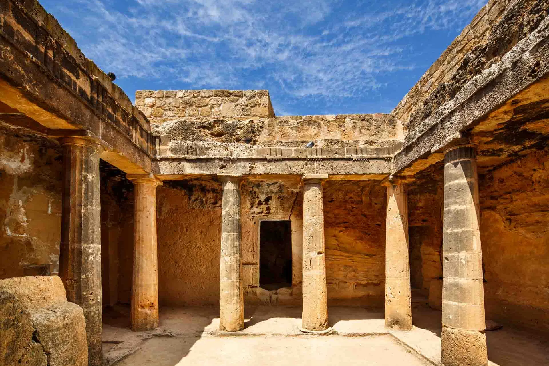 Grobowce Królewskie pochodzą z IV wieku p.n.e.