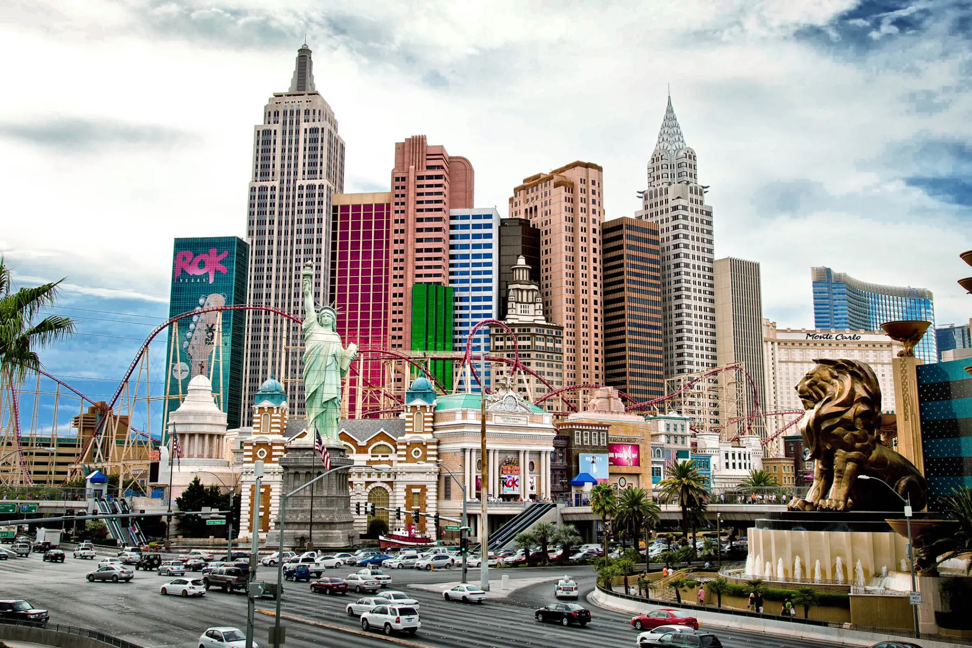 Las Vegas pełne blasku i neonów na każdym kroku Las Vegas pełne blasku i neonów na każdym kroku