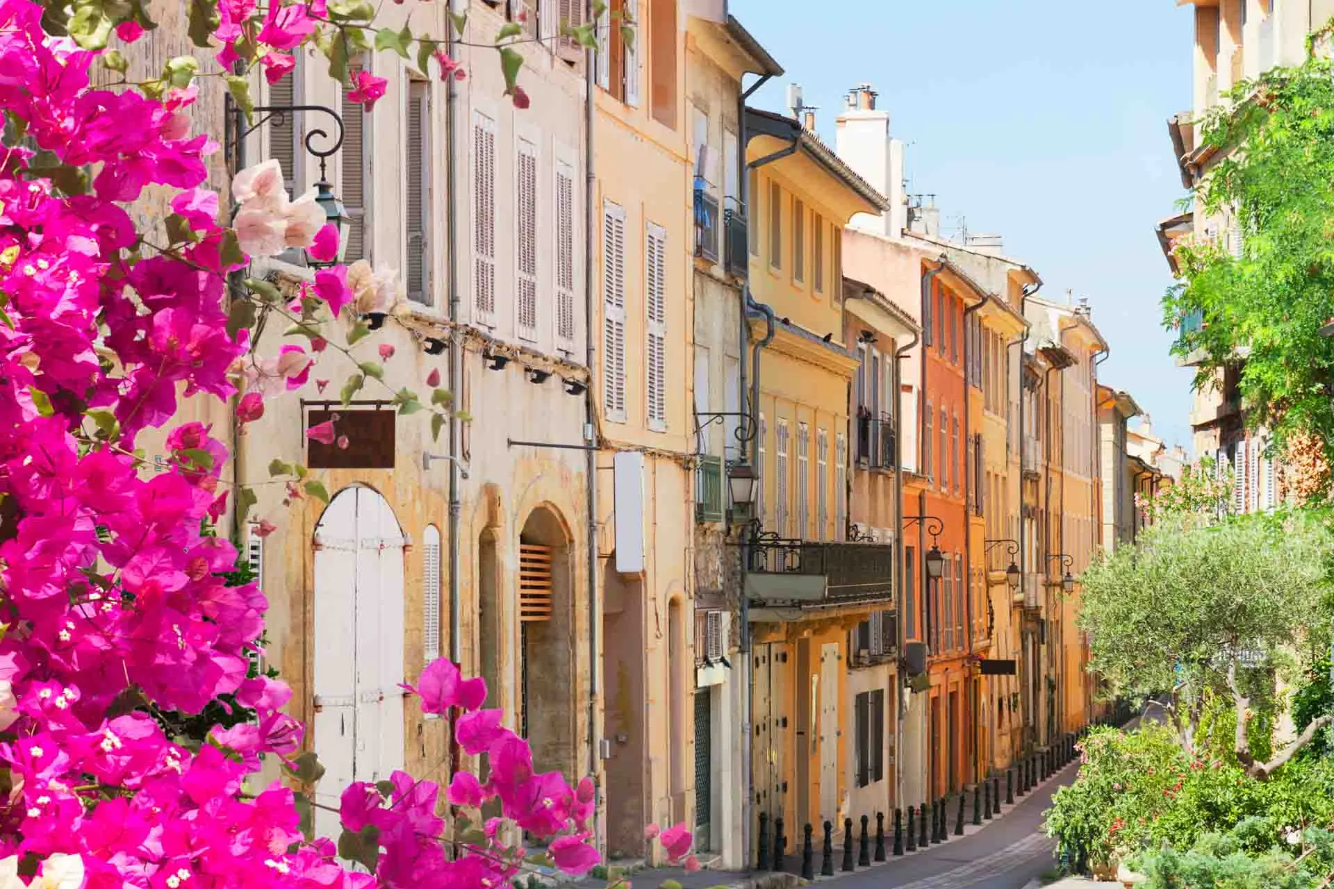 Nastrojowe zdjęcie ze starego miasta Aix-en-Provence