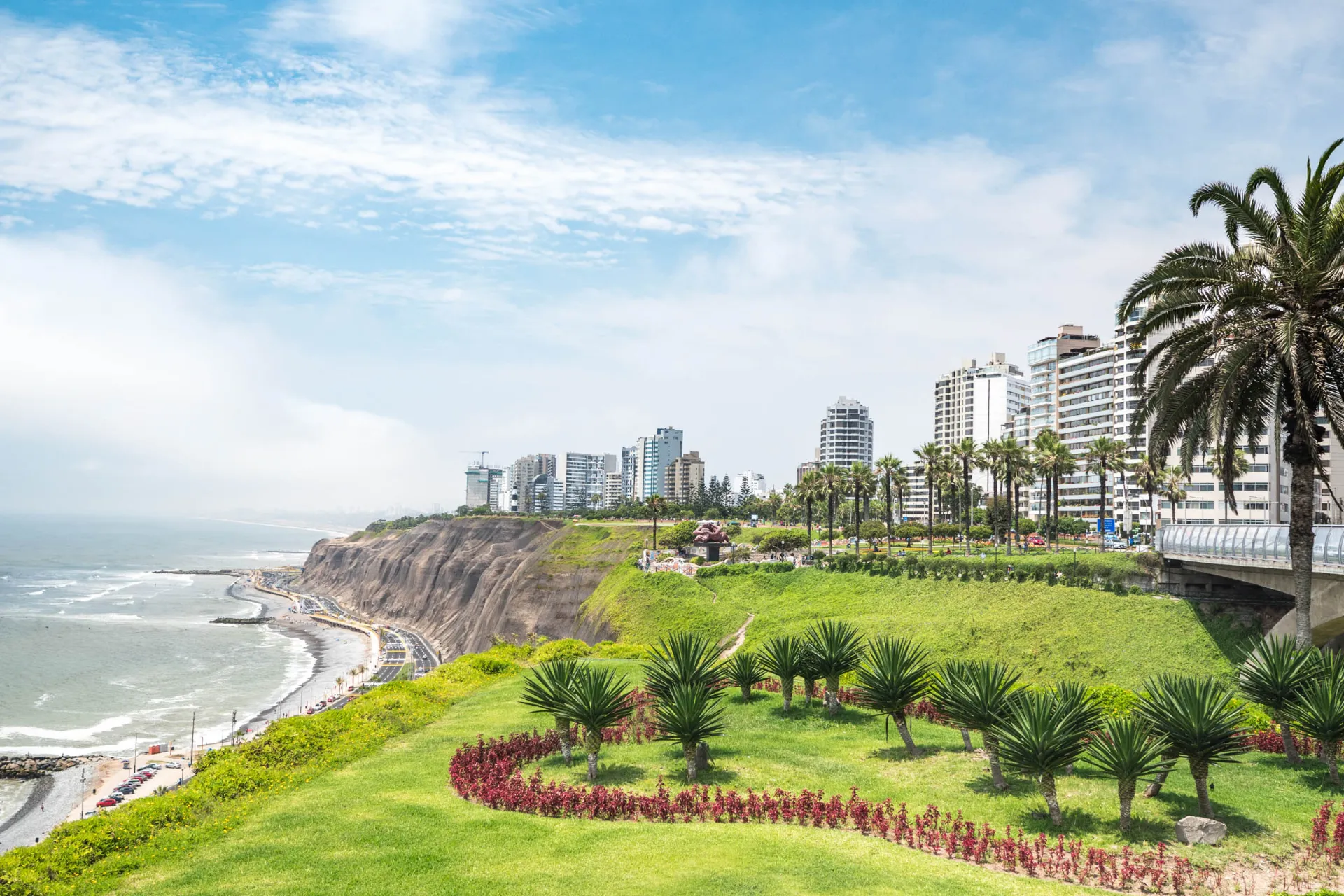 Miraflores – zielona oaza z parkami i nowoczesnymi budynkami Miraflores – zielona oaza z parkami i nowoczesnymi budynkami