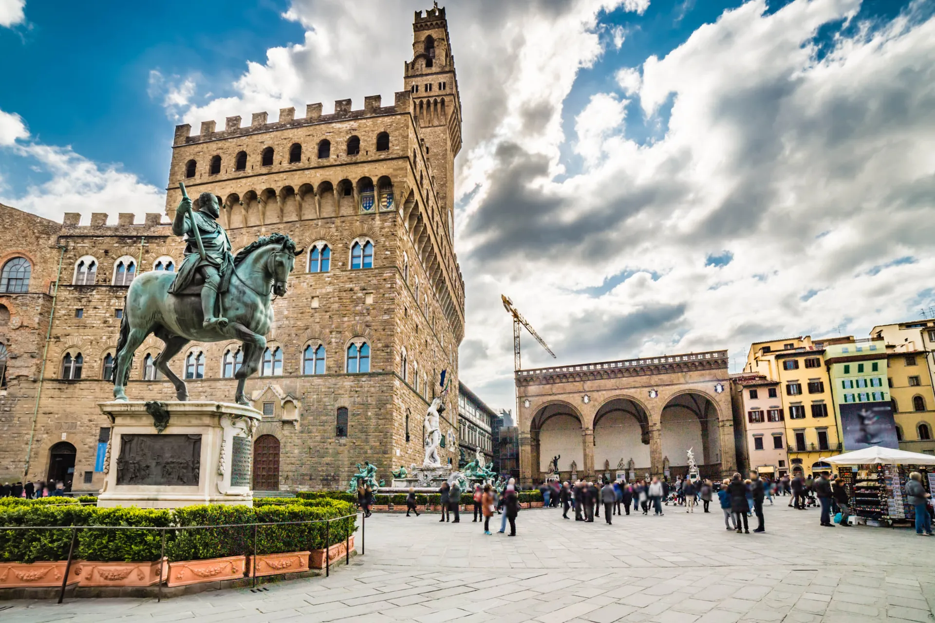 Piazza della Signoria z pomnikiem konnym i Palazzo Vecchio Piazza della Signoria z pomnikiem konnym i Palazzo Vecchio