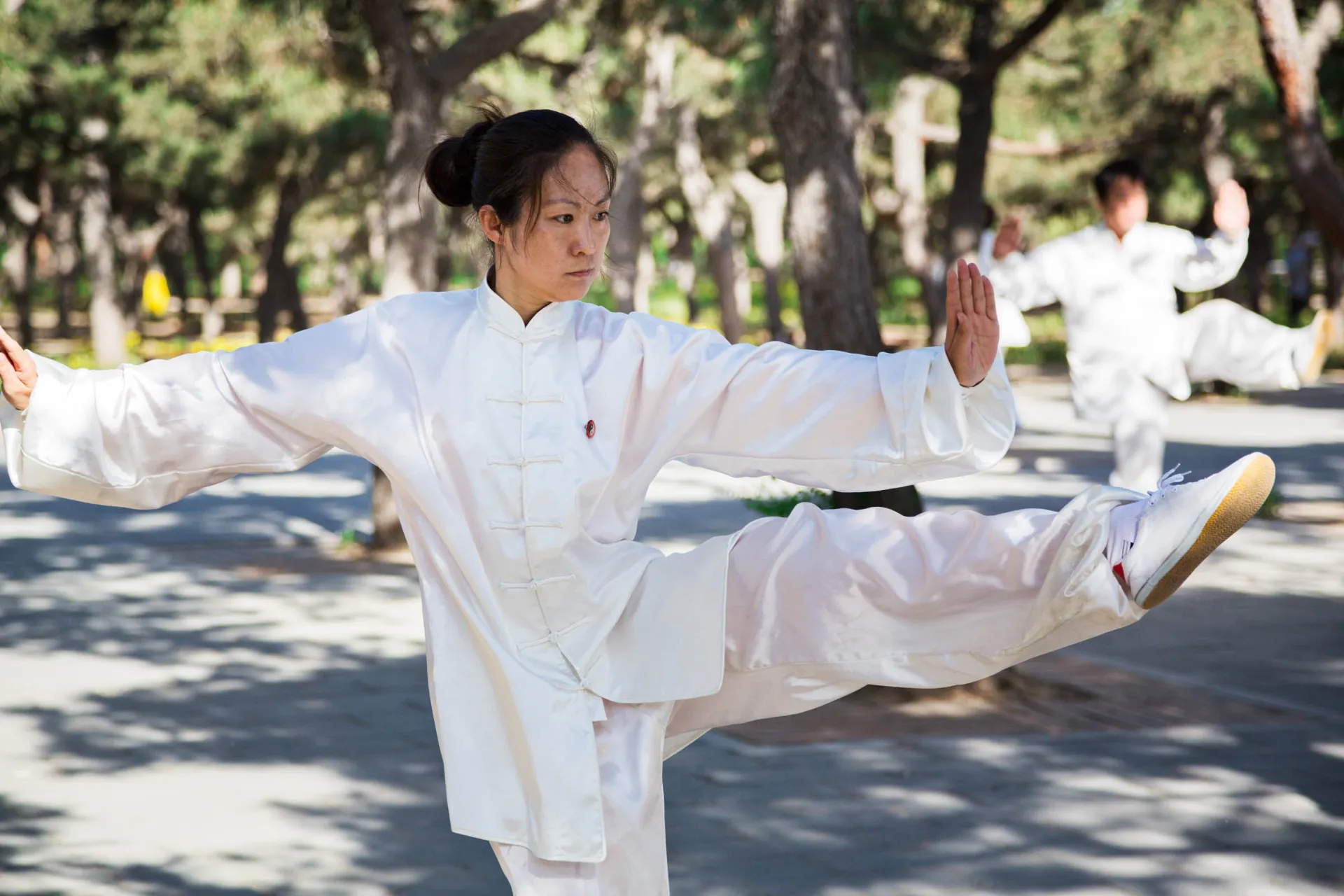 Tai Chi to tradycyjna sztuka walki znana z harmonii i równowagi Tai Chi to tradycyjna sztuka walki znana z harmonii i równowagi