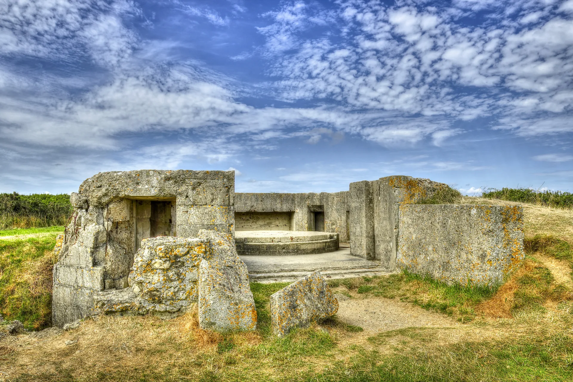 Pomnik wojenny i muzeum, Pointe du Hoc Pomnik wojenny i muzeum, Pointe du Hoc