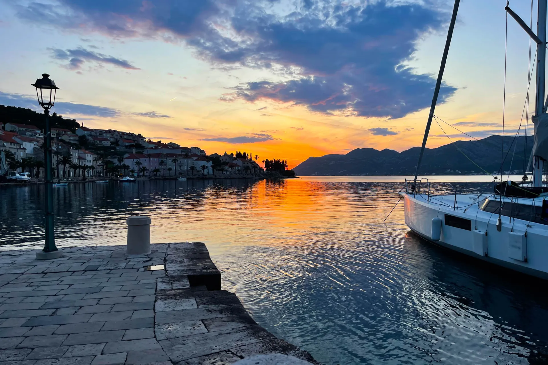 Zachód słońca nad Korčulą Zachód słońca nad Korčulą