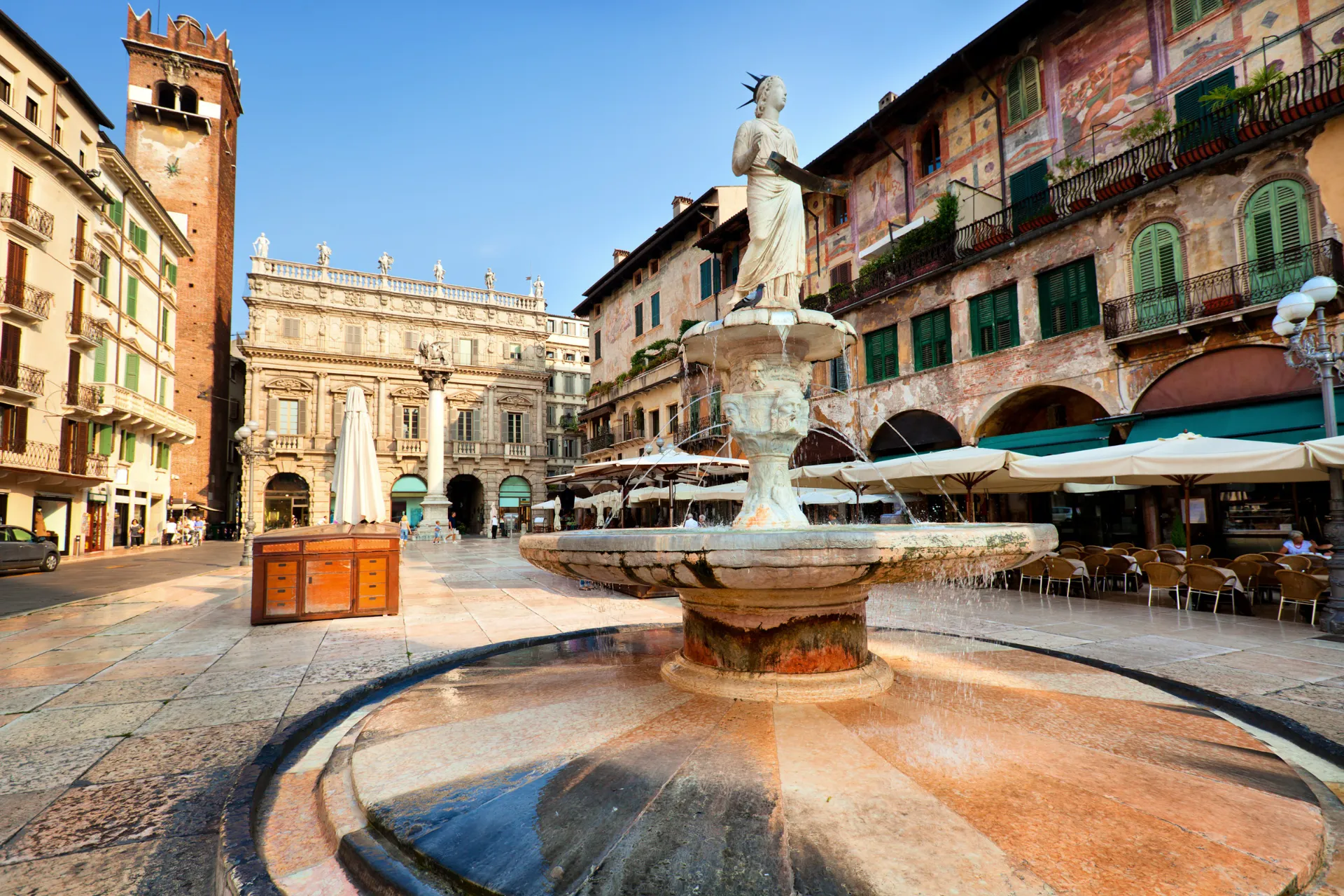 Piazza della Erbe Piazza della Erbe