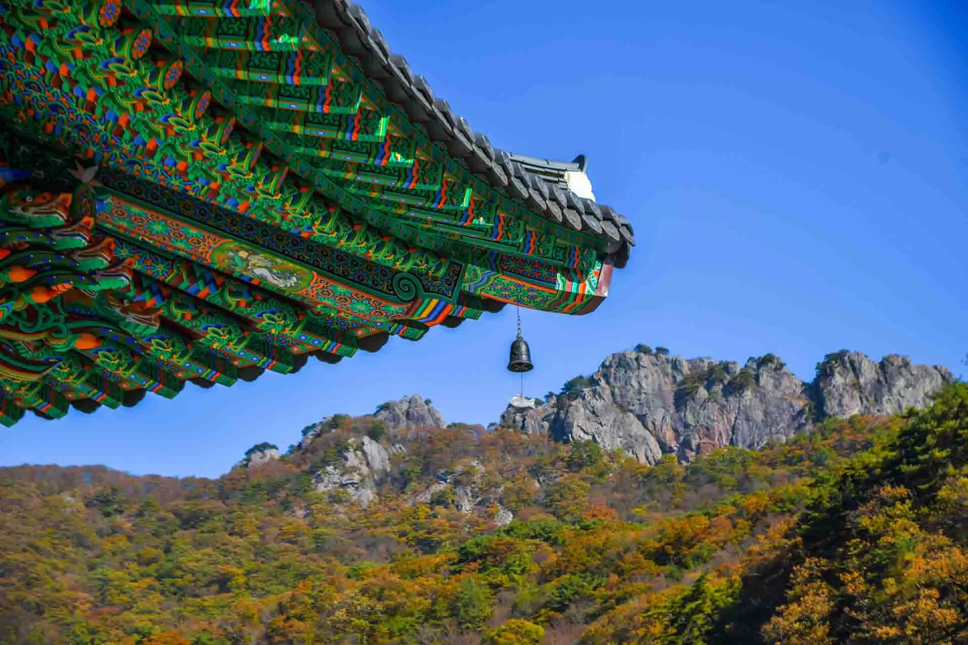 Park Narodowy Naejangsan w Jeolla – słynny ze swoich pięknych gór, świątyń i kolorowych krajobrazów jesiennych