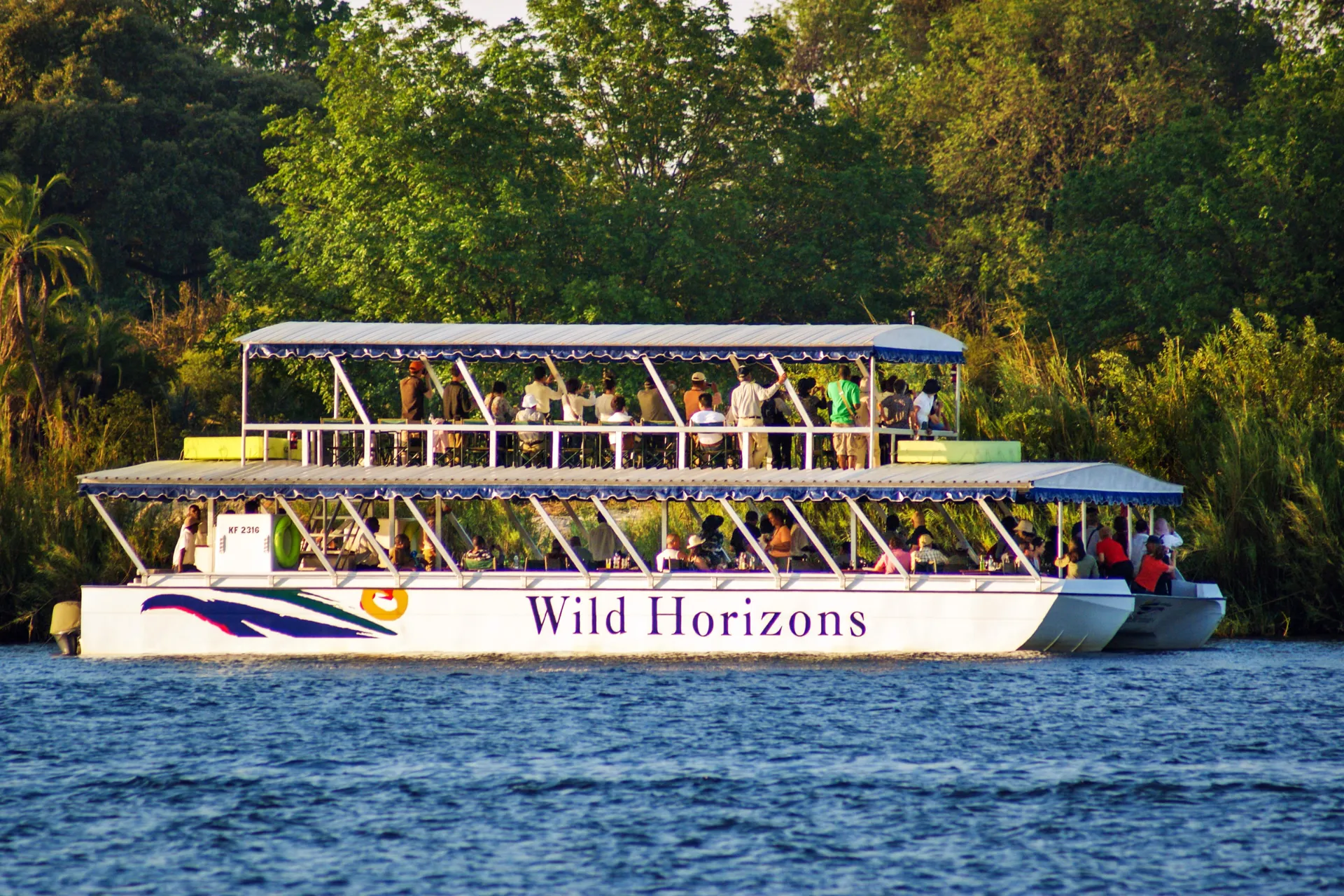 Rejs statkiem po rzece Zambezi Rejs statkiem po rzece Zambezi