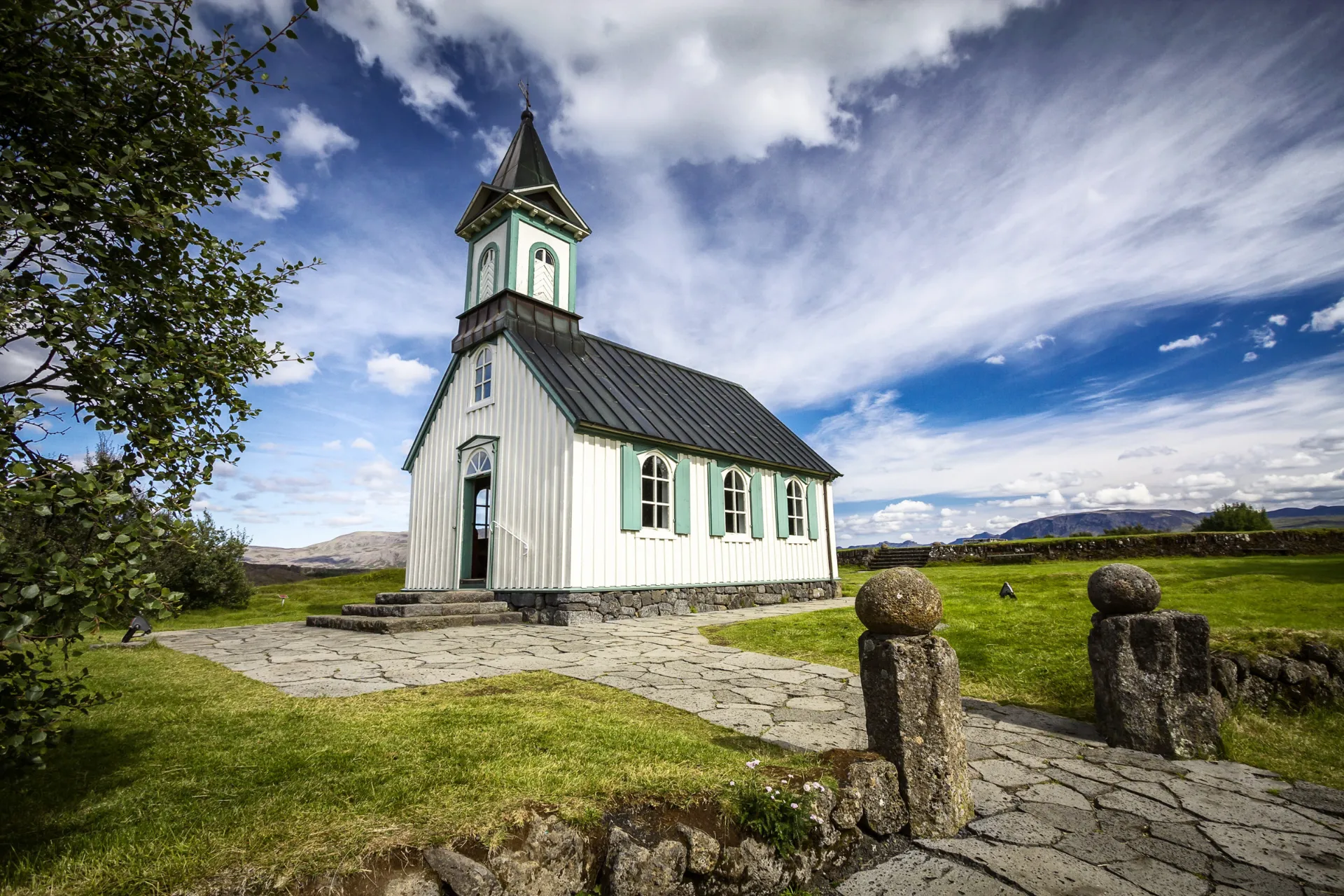 Þingvellir (Thingvellir) znajduje się na liście światowego dziedzictwa UNESCO Þingvellir (Thingvellir) znajduje się na liście światowego dziedzictwa UNESCO