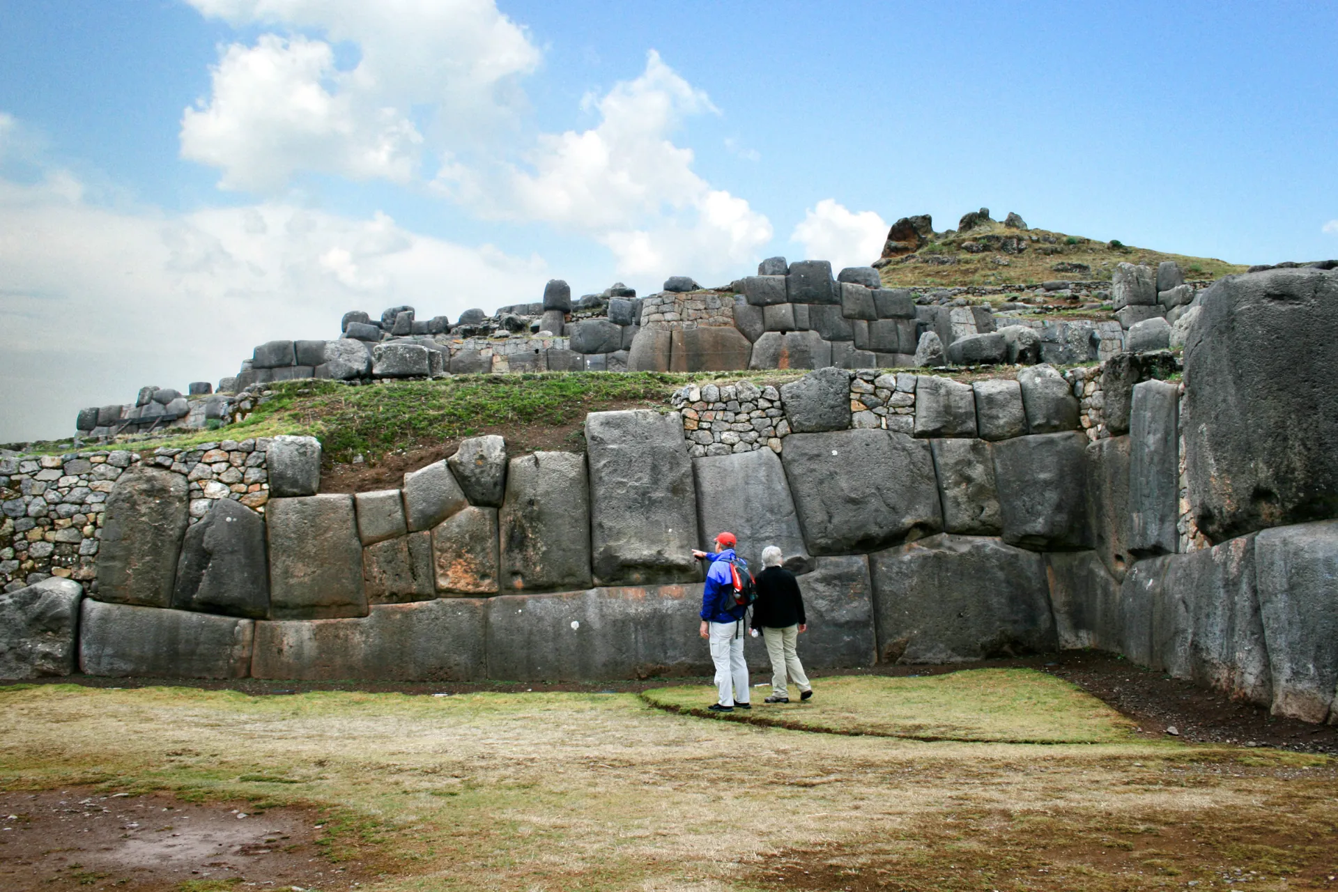 Sacsayhuamán – imponujące mury Inków w Cusco Sacsayhuamán – imponujące mury Inków w Cusco