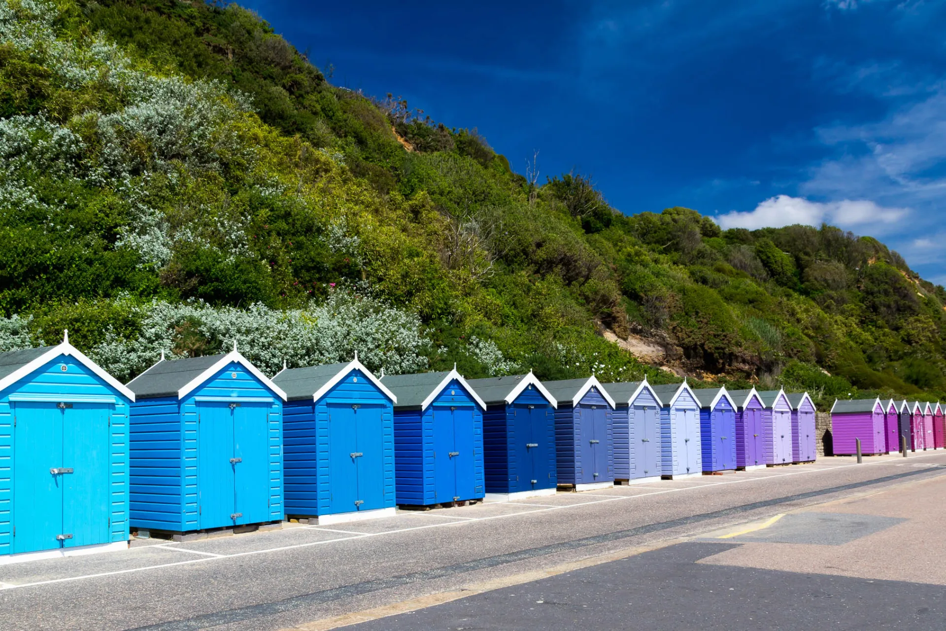 Kolorowe domki na plaży w Bournemouth Kolorowe domki na plaży w Bournemouth