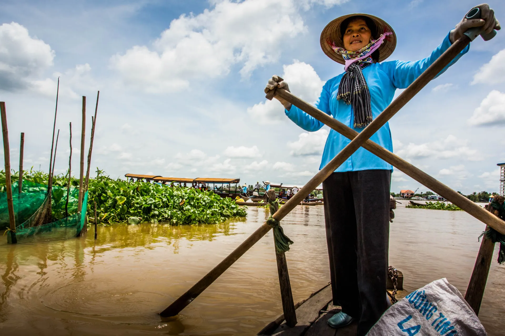 Na rzece w bujnej delcie Mekongu Na rzece w bujnej delcie Mekongu