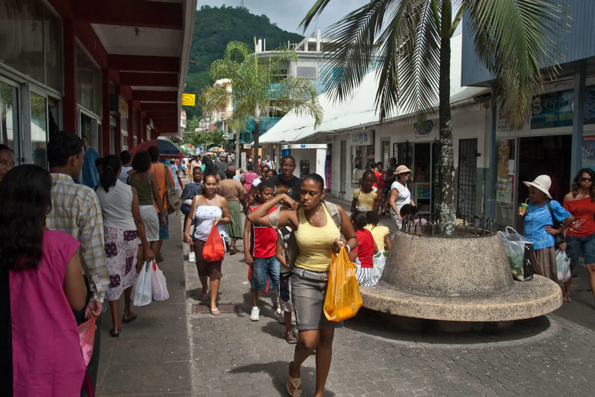 Życie miejskie w Victorii na głównej wyspie Mahé