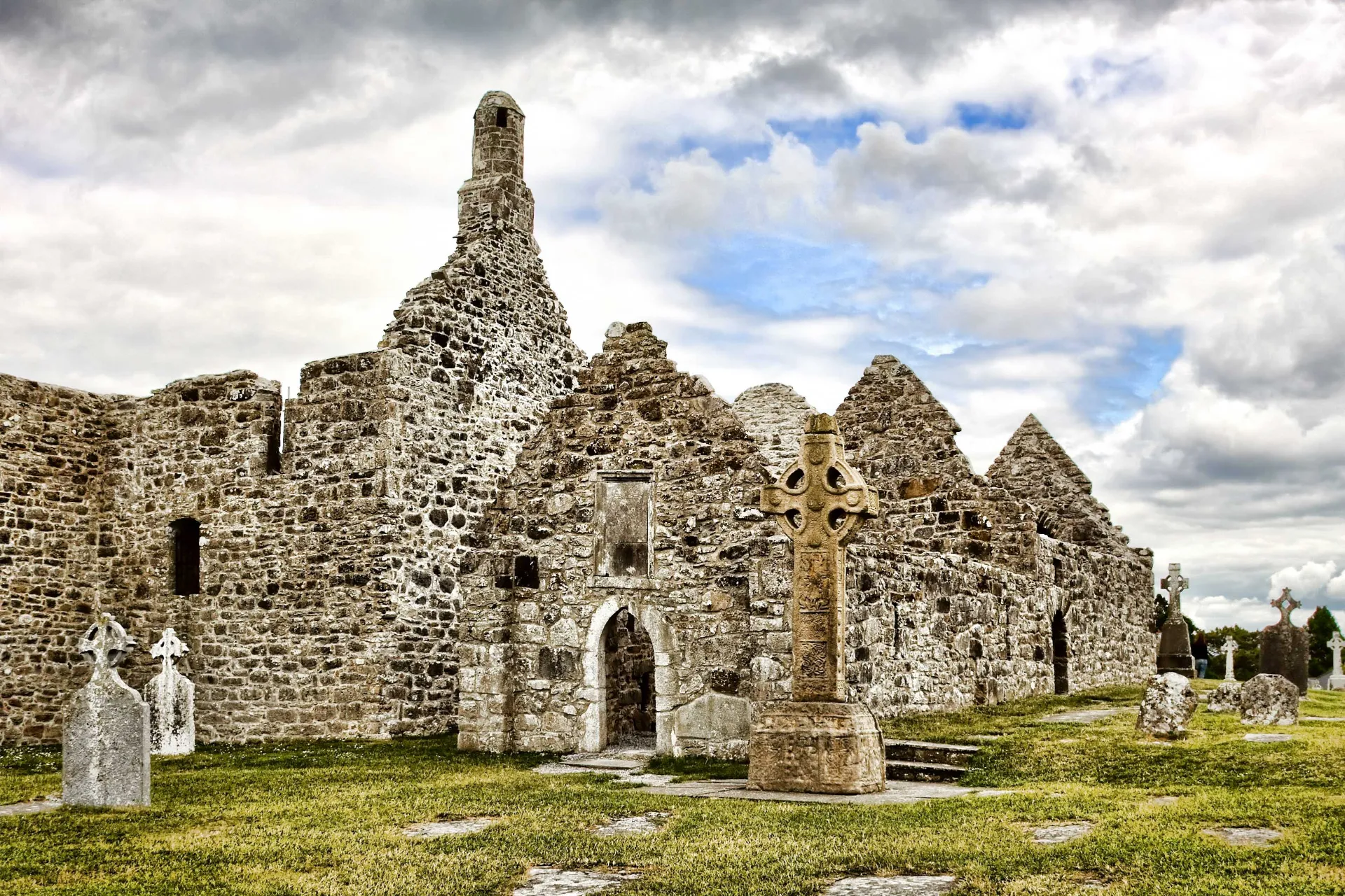 Stary klasztor Clonmacnoise Stary klasztor Clonmacnoise