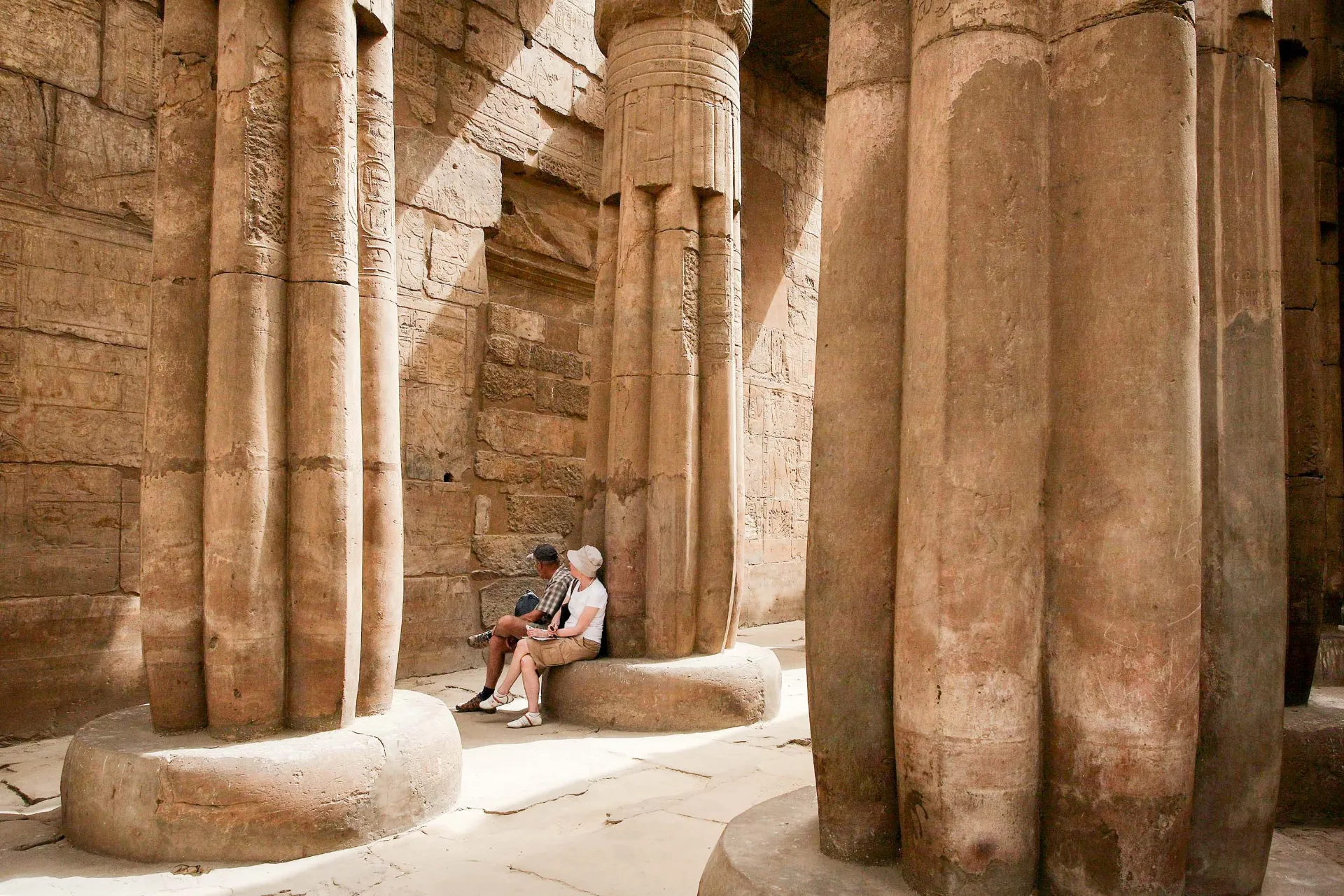 Świątynia w Karnaku w Luksorze to największy kompleks świątynny na świecie Świątynia w Karnaku w Luksorze to największy kompleks świątynny na świecie