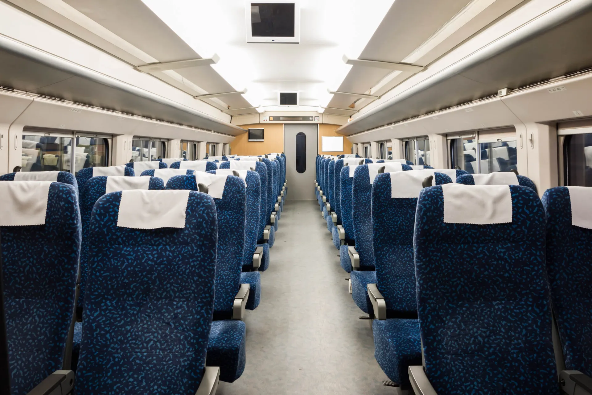 Wnętrze pociągu dużych prędkości