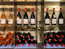 Zajrzyj do sklepu z winami Zajrzyj do sklepu z winami