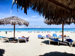 Plaża Varadero z leżakami Plaża Varadero z leżakami