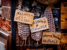 „Sztuka kiełbas” w San Gimignano „Sztuka kiełbas” w San Gimignano