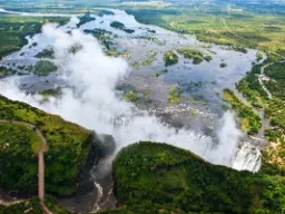 Wodospad Wiktorii ma 1708 metrów szerokości i 108 metrów wysokości Wodospad Wiktorii ma 1708 metrów szerokości i 108 metrów wysokości