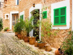 Urokliwe uliczki w wiosce Urokliwe uliczki w wiosce