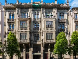 Budynek art nouveau w Rydze – charakterystyczny przykład słynnej secesyjnej architektury miasta Budynek art nouveau w Rydze – charakterystyczny przykład słynnej secesyjnej architektury miasta