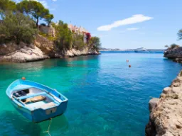 Łodzie przy Paguera Łodzie przy Paguera