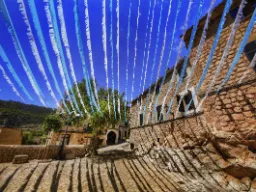 Kolorowe girlandy w Valldemossie Kolorowe girlandy w Valldemossie