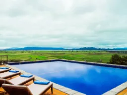 Nocujemy w nowym hotelu Victoria Nui Sam Lodge w Chau Doc Nocujemy w nowym hotelu Victoria Nui Sam Lodge w Chau Doc