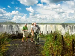 Blisko wodospadu Blisko wodospadu