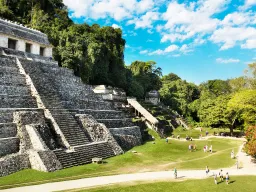 Świątynia Inskrypcji – ruiny Majów w Palenque Świątynia Inskrypcji – ruiny Majów w Palenque