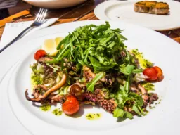 Sałatka z ośmiornicy Sałatka z ośmiornicy