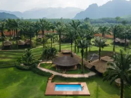 Urocze Khao Sok Boutique Hideaway z komfortowymi namiotami safari Urocze Khao Sok Boutique Hideaway z komfortowymi namiotami safari
