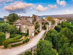 Ménerbes – kolejna z „Les Plus Beaux Villages de France” (najpiękniejszych wiosek Francji)
