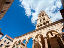 Pałac Dioklecjana o powierzchni 30 000 m² Pałac Dioklecjana o powierzchni 30 000 m²