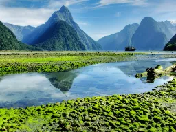 Milford Sound – okrzyknięty przez Rudyarda Kiplinga "ósmym cudem świata" Milford Sound – okrzyknięty przez Rudyarda Kiplinga "ósmym cudem świata"