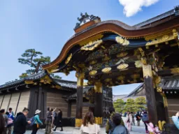 Wejście do zamku Nijo, Kioto