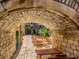 Brama do starego miasta w Starigradzie Brama do starego miasta w Starigradzie