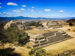 Monte Albán – centrum cywilizacji Zapoteków Monte Albán – centrum cywilizacji Zapoteków
