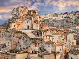Jaskiniowe miasto Matera