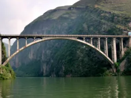 Most nad rzeką Jangcy