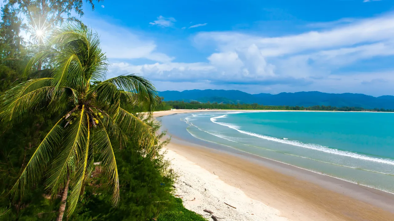 Turkusowa woda kusi w Khao Lak Turkusowa woda kusi w Khao Lak
